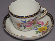 Meissen Mokkatasse mit Untertasse