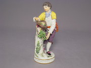 Meissen Figur G�rtner mit Vogelnest
