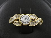 Brillant-Trapez-Ring. ca. 1,40ct