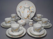 Meissen Kaffeeservice für 6 Personen Prachtvogel in Rot und Gold Meissen Kaffeeservice für 6 Personen Prachtvogel in Rot und Gold
