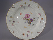 Meissen historischer Suppenteller aus Besitz von Kaiser Wilhelm II Neubrandenstein 25,5 cm Meissen historischer Suppenteller aus Besitz von Kaiser Wilhelm II Neubrandenstein 25,5 cm