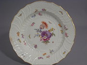 Meissen historischer Suppenteller aus Besitz von Kaiser Wilhelm II Neubrandenstein 25,5 cm Meissen historischer Suppenteller aus Besitz von Kaiser Wilhelm II Neubrandenstein 25,5 cm