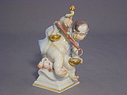 Meissen Figur Waage