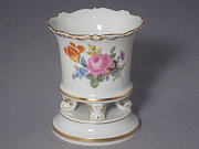 Meissen Vase auf Füßchen Meissen Vase auf Füßchen