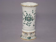 Meissen Vase auf Füßchen Meissen Vase auf Füßchen