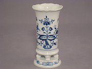 Meissen Vase auf Fchen